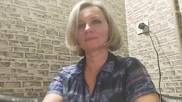 EdithManning online show from 01/22/25, 05:17