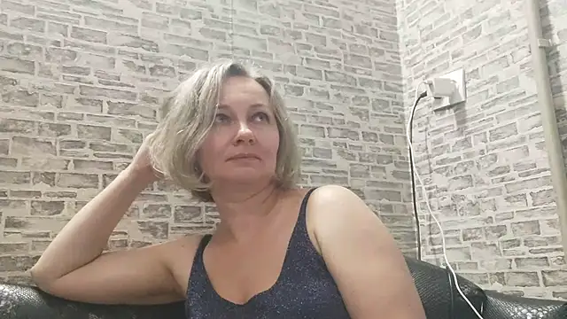 EdithManning online show from 01/30/25, 02:15