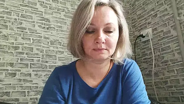 EdithManning online show from 03/06/25, 06:19