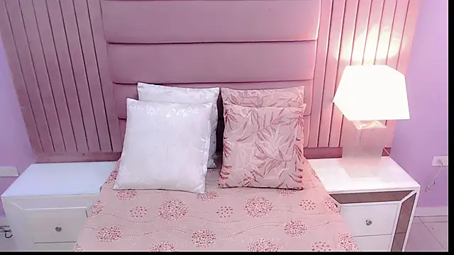 Snapshot of SexyValeriaa chatting on 01/09/25, 12:41 SexyValeriaa online show from 01/09/25, 12:41