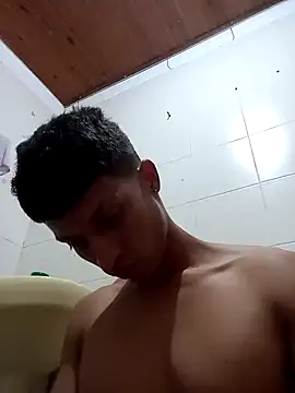 wolf james123 online show from 01/14/25, 05:08