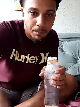 gugao666 online show from 12/04/24, 07:01