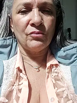 miisevvie  online show from 03/02/25, 08:38