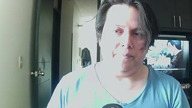 aixs93 online show from 10/28/25, 01:47