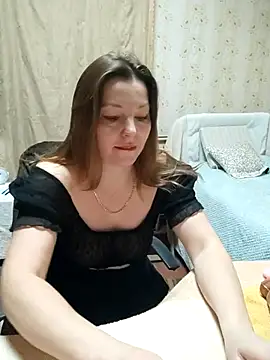 VselenaSun402 online show from 11/18/25, 10:52