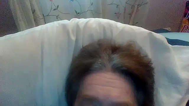 Snapshot of frankie7inch chatting on 05/21/26, 04:47 frankie7inch online show from 05/21/26, 04:47