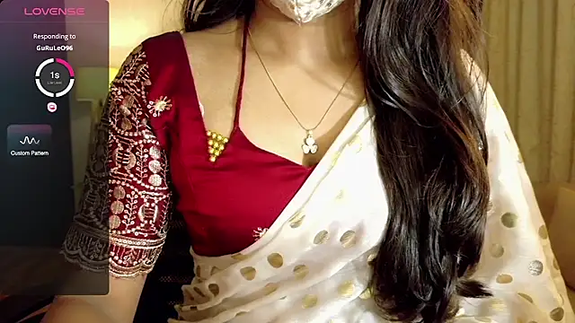 Only hunny online show from 11/01/25, 01:02