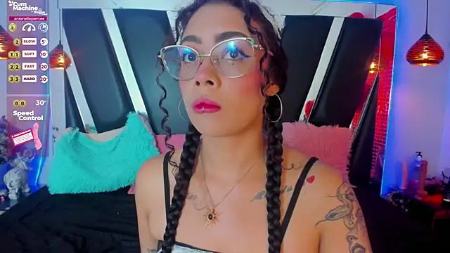 antonelllepiercee online show from 02/16/25, 10:43