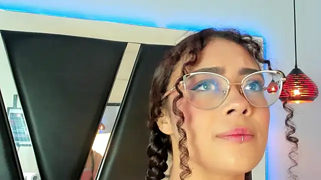 antonelllepiercee online show from 03/05/25, 11:38