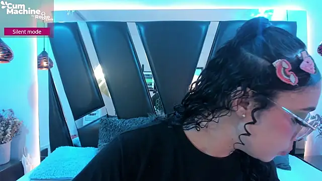 antonelllepiercee online show from 09/11/25, 11:32