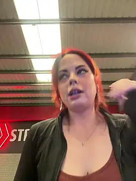 livelovelanaUk online show from 01/08/25, 01:20