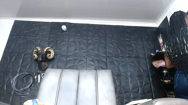 Hanna Fox 69 online show from 04/14/26, 09:04