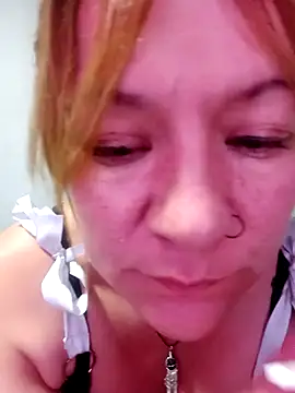 Snapshot of Skylar-Vox- chatting on 03/06/25, 12:43 Skylar-Vox- online show from 03/06/25, 12:43