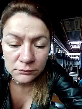 Snapshot of Skylar-Vox- chatting on 03/17/25, 04:33 Skylar-Vox- online show from 03/17/25, 04:33