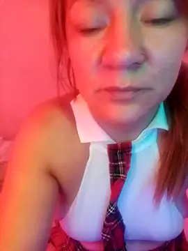 Snapshot of Skylar-Vox- chatting on 03/22/25, 02:03 Skylar-Vox- online show from 03/22/25, 02:03