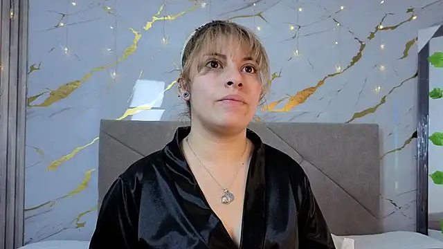 agatha 97  online show from 10/10/25, 04:11