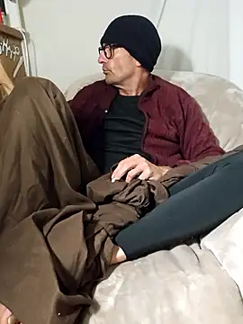 Pumpndeep online show from 12/20/25, 10:33