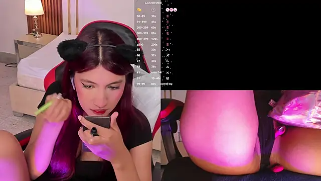 MiaVoss online show from 11/23/25, 10:09