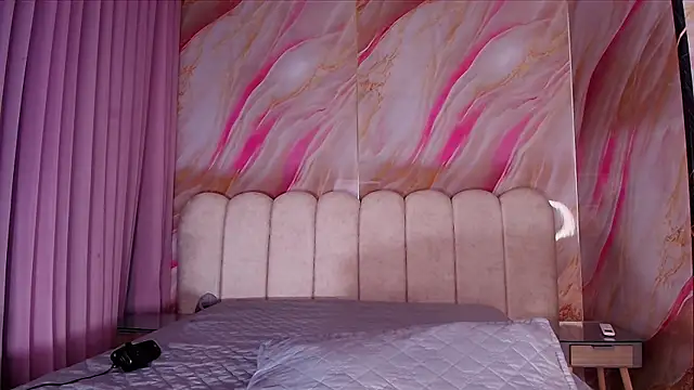 mia stanfort online show from 04/16/26, 07:14