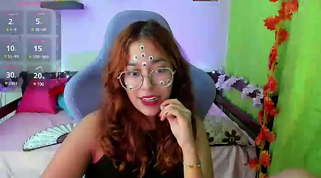  Moon Johnson online show from 02/11/25, 02:46