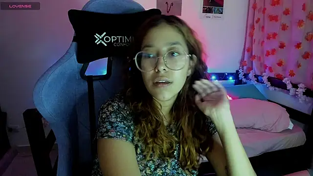  Moon Johnson online show from 03/19/25, 01:10