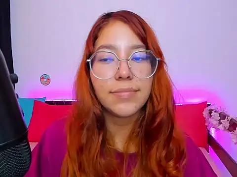  Moon Johnson online show from 09/21/25, 11:39