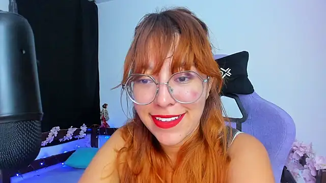  Moon Johnson online show from 10/21/25, 11:49