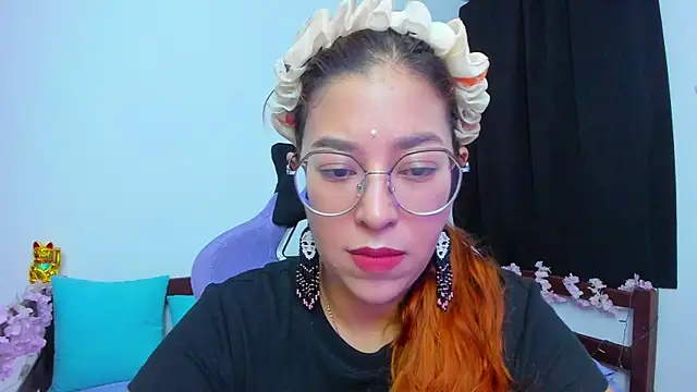  Moon Johnson online show from 11/12/25, 01:28