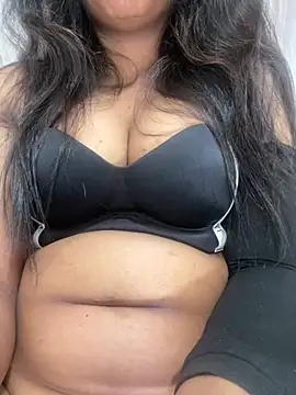 Snapshot of muni-baby chatting on 02/02/25, 03:28 muni-baby online show from 02/02/25, 03:28