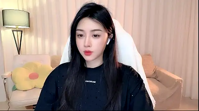 Snapshot of K-moumou chatting on 06/22/26, 04:15 K-moumou online show from 06/22/26, 04:15