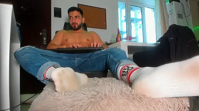 welcometo hell online show from 12/20/25, 06:53