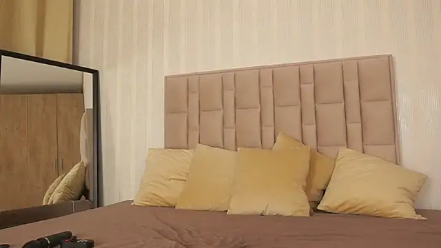 GabyRios online show from 09/25/25, 05:49