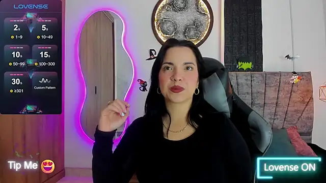 tatiana sc online show from 10/14/25, 01:23