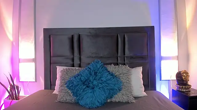 EmmaBecket2 online show from 10/02/25, 12:34