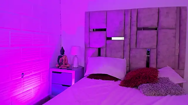 EmmaBecket2 online show from 11/08/25, 04:12