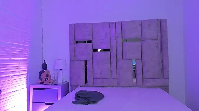 EmmaBecket2 online show from 11/28/25, 03:31