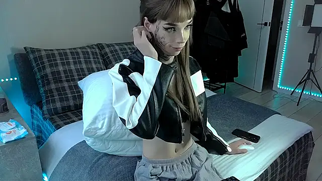 Tanya M online show from 12/27/24, 12:23