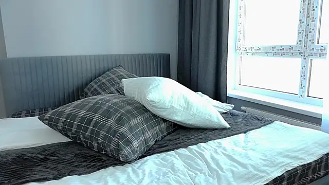 Tanya M online show from 02/09/25, 10:09