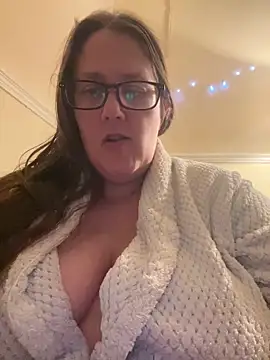 Snapshot of Foxy_Evie40XO chatting on 12/01/24, 05:13 Foxy Evie40XO online show from 12/01/24, 05:13