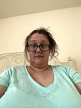 Snapshot of Foxy_Evie40XO chatting on 12/02/24, 02:08 Foxy Evie40XO online show from 12/02/24, 02:08