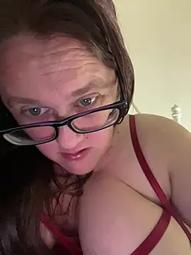 Snapshot of Foxy_Evie40XO chatting on 12/25/24, 07:13 Foxy Evie40XO online show from 12/25/24, 07:13