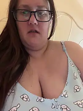 Snapshot of Foxy_Evie40XO chatting on 02/18/25, 01:55 Foxy Evie40XO online show from 02/18/25, 01:55