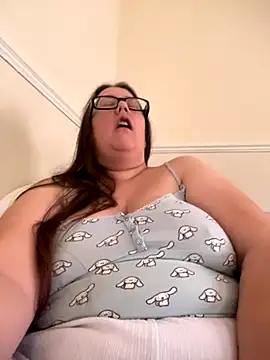 Snapshot of Foxy_Evie40XO chatting on 11/16/25, 08:53 Foxy Evie40XO online show from 11/16/25, 08:53