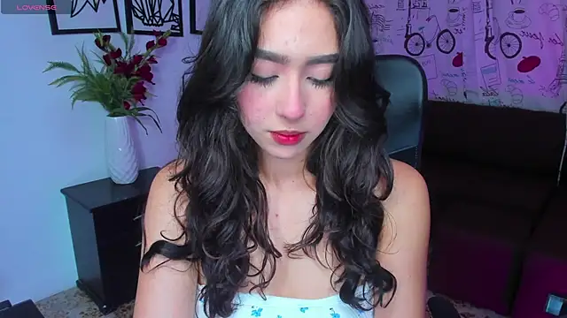 Snapshot of Danielacossio chatting on 02/25/25, 03:42 Danielacossio online show from 02/25/25, 03:42