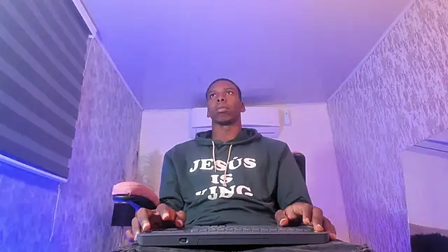 Snapshot of JD_THEBABY chatting on 10/10/25, 12:48 JD THEBABY online show from 10/10/25, 12:48