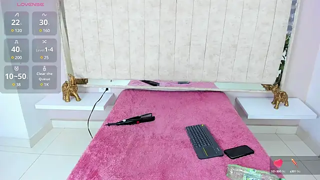 Annie9  online show from 02/07/25, 07:59