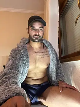 Snapshot of ali_babachapter2 chatting on 12/21/24, 08:28 ali babachapter2 online show from 12/21/24, 08:28