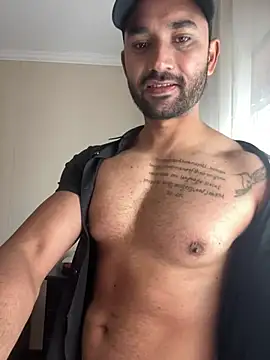 Snapshot of ali_babachapter2 chatting on 12/25/24, 11:11 ali babachapter2 online show from 12/25/24, 11:11