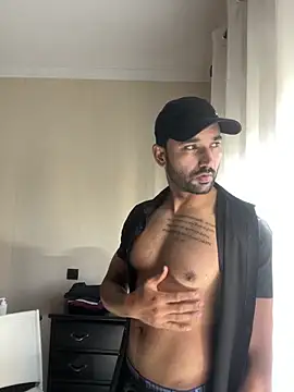 Snapshot of ali_babachapter2 chatting on 12/26/24, 10:05 ali babachapter2 online show from 12/26/24, 10:05