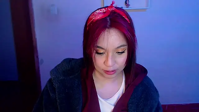 annie3 online show from 12/21/24, 01:47